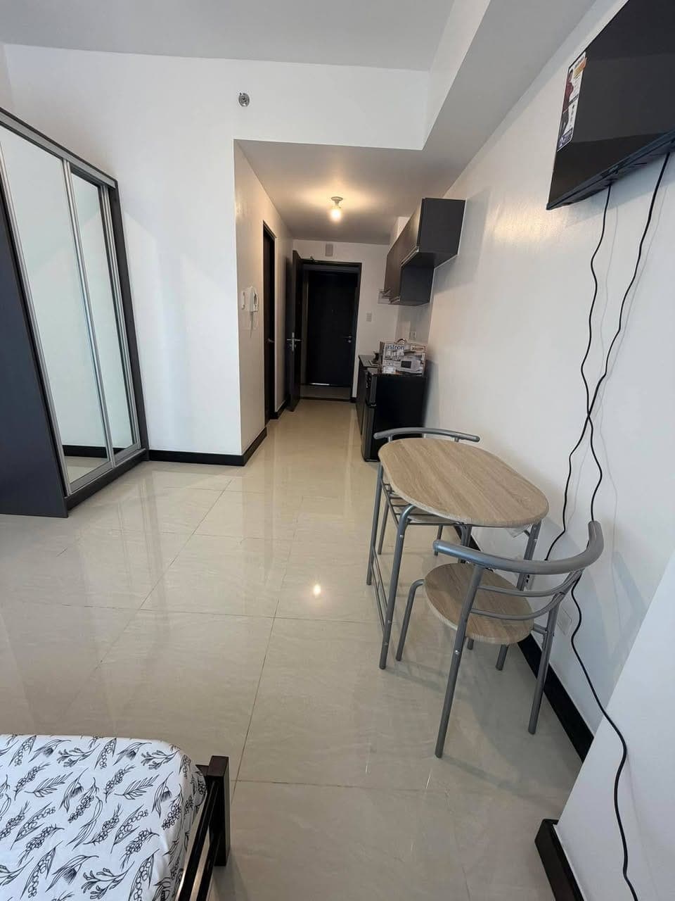 ✨ REFINED CITY LIVING | PET-FRIENDLY COMFORT ✨ - photo 4