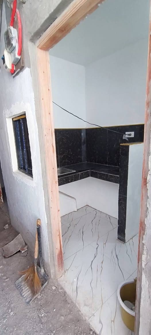 Available unit ready for viewing - photo 2