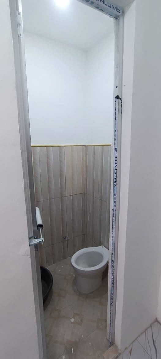 Available unit ready for viewing - photo 3