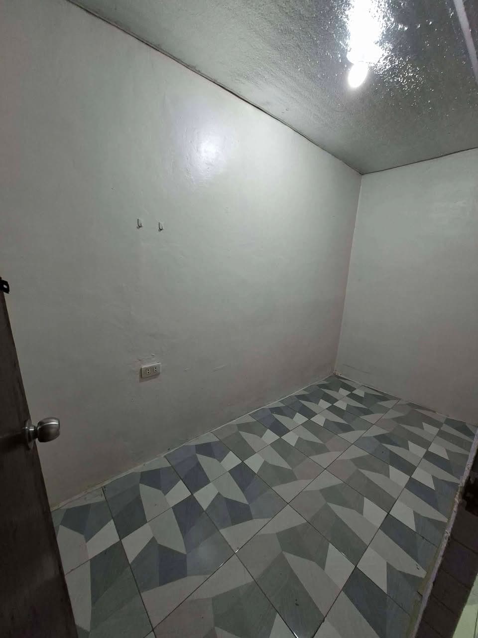 2 bedroom 3rd floor 12k - photo 2