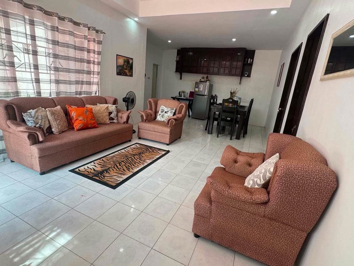 Semi-furnished house for rent - photo 2