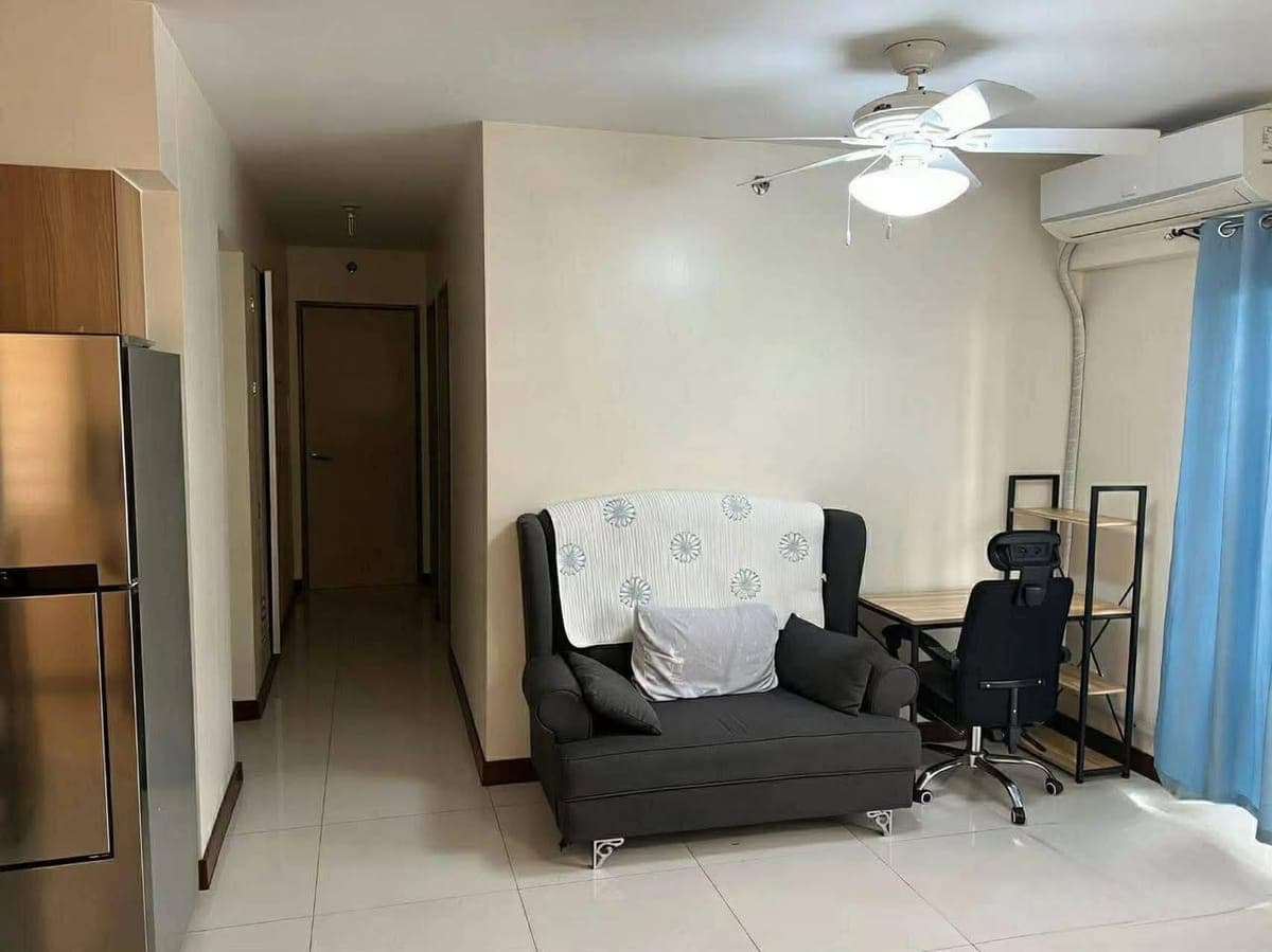 ₱58K MONTHLY | 3BR WITH 2 BALCONIES + PARKING IN MAPLE PLACE – ACACIA ESTATES - photo 2