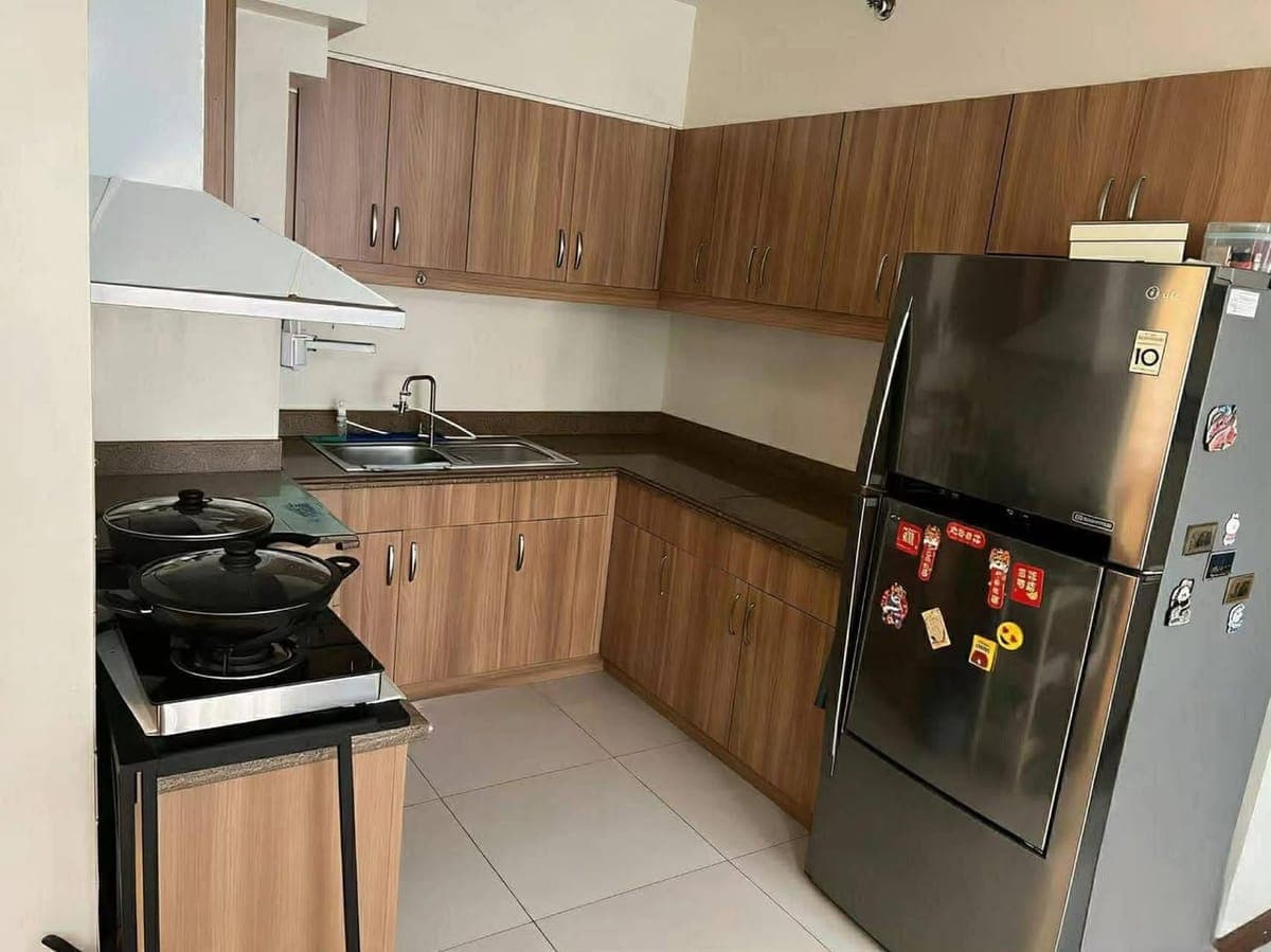 ₱58K MONTHLY | 3BR WITH 2 BALCONIES + PARKING IN MAPLE PLACE – ACACIA ESTATES - photo 3