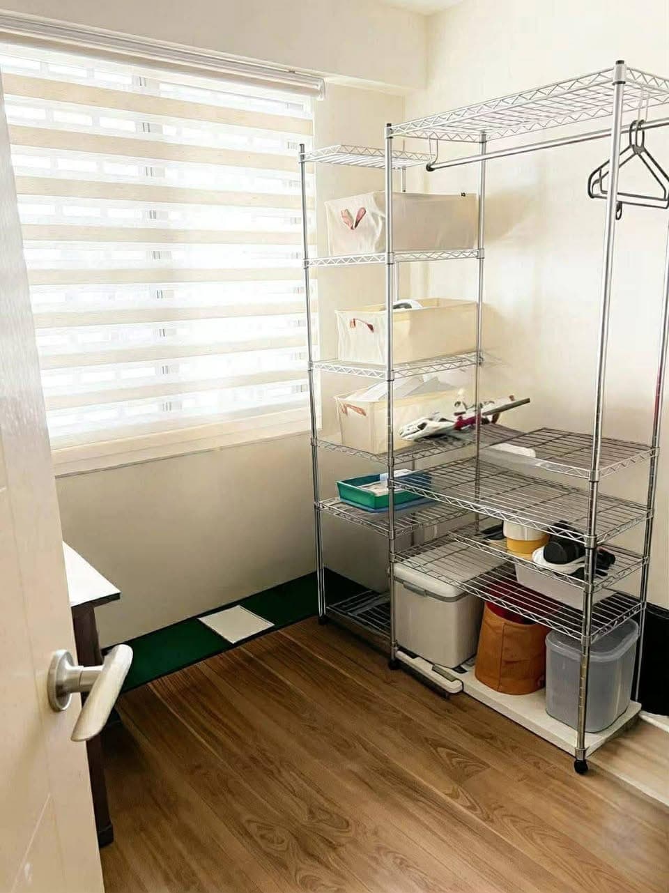 ₱58K MONTHLY | 3BR WITH 2 BALCONIES + PARKING IN MAPLE PLACE – ACACIA ESTATES - photo 4