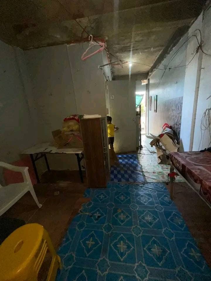 Room for rent 3rdfloor with /terece - photo 1