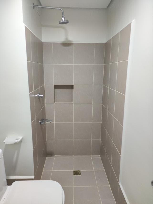 For Lease - photo 1