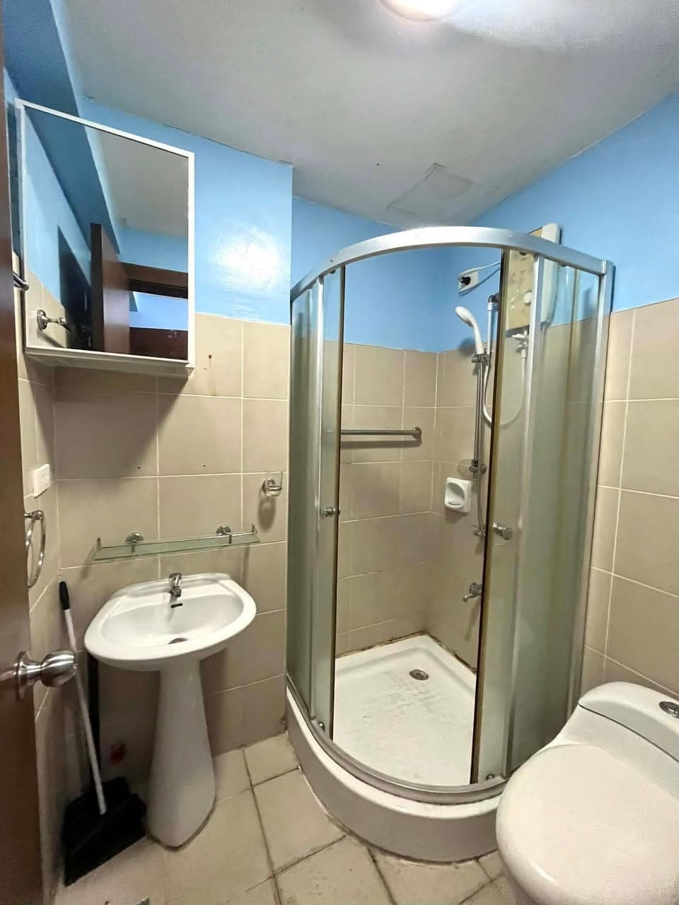 ❗️Ridgewood Towers for RENT ❗️ - photo 2