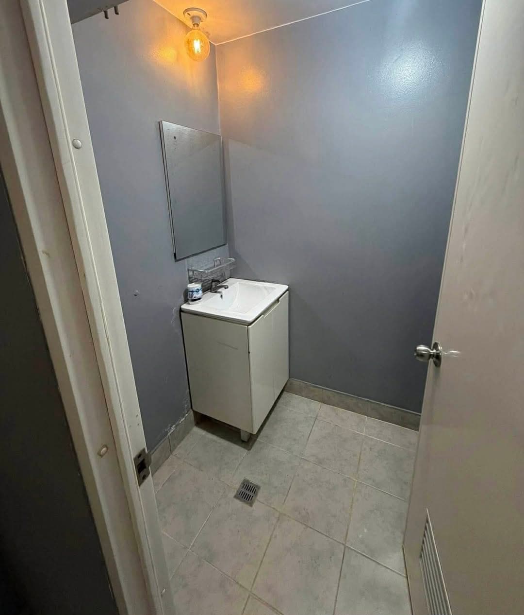 For Rent 1 Bedroom Furnished - photo 5