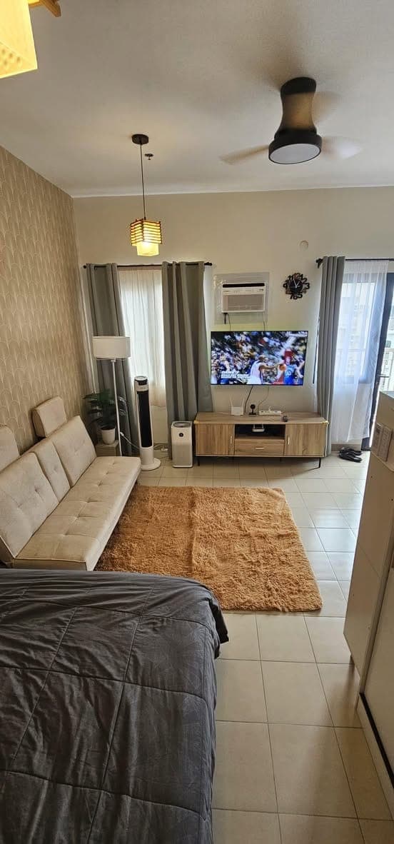 🏢 FOR RENT/SALE : Penthouse Corner Unit w/ Balcony + Parking | SMDC Hill Residences - photo 5