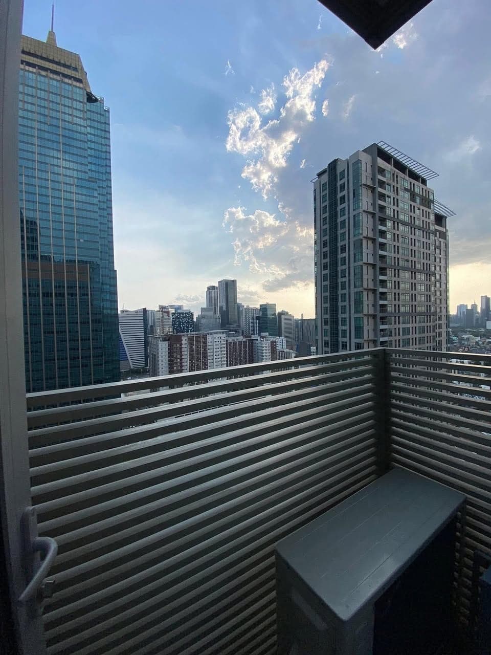 FURNISHED 2 BEDROOM CONDO UNIT FOR LONG TERM LEASE AT BGC - photo 1