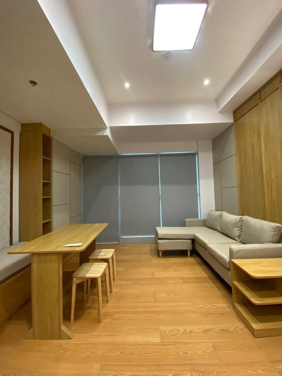 FURNISHED 2 BEDROOM CONDO UNIT FOR LONG TERM LEASE AT BGC - photo 2