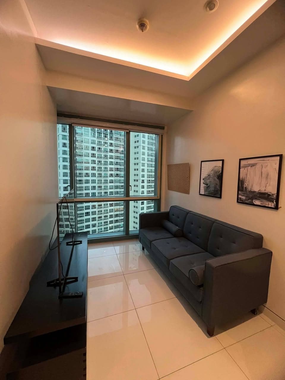 Eight Forbes Town - photo 1