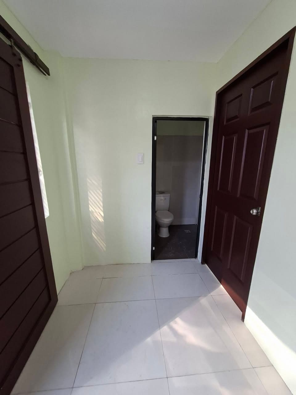 1 BEDROOM APARTMENT FOR RENT (new) - photo 3