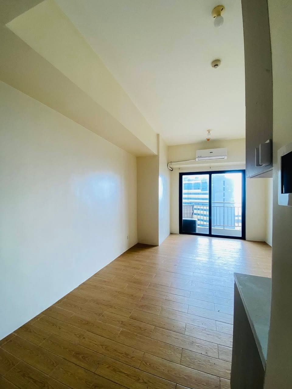 1 BR BARE UNIT FOR RENT🏠 - photo 4
