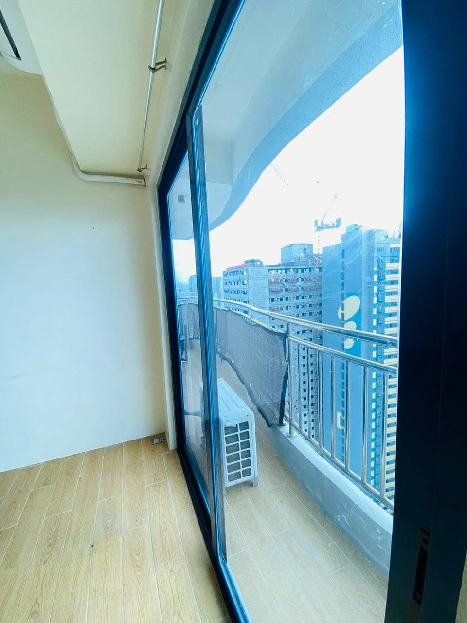 1 BR BARE UNIT FOR RENT🏠 - photo 5