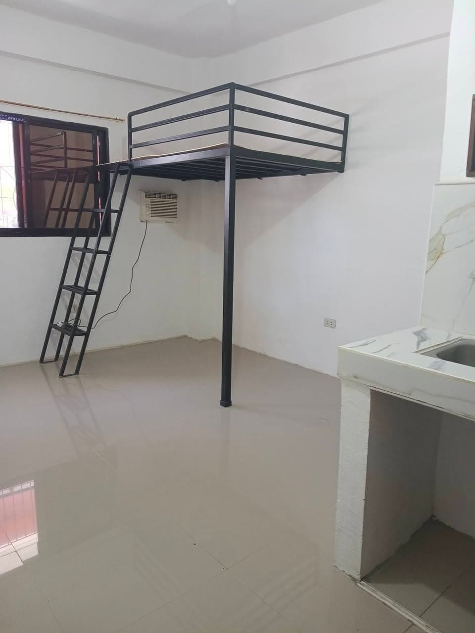 Studio Room for Rent (new) - photo 1