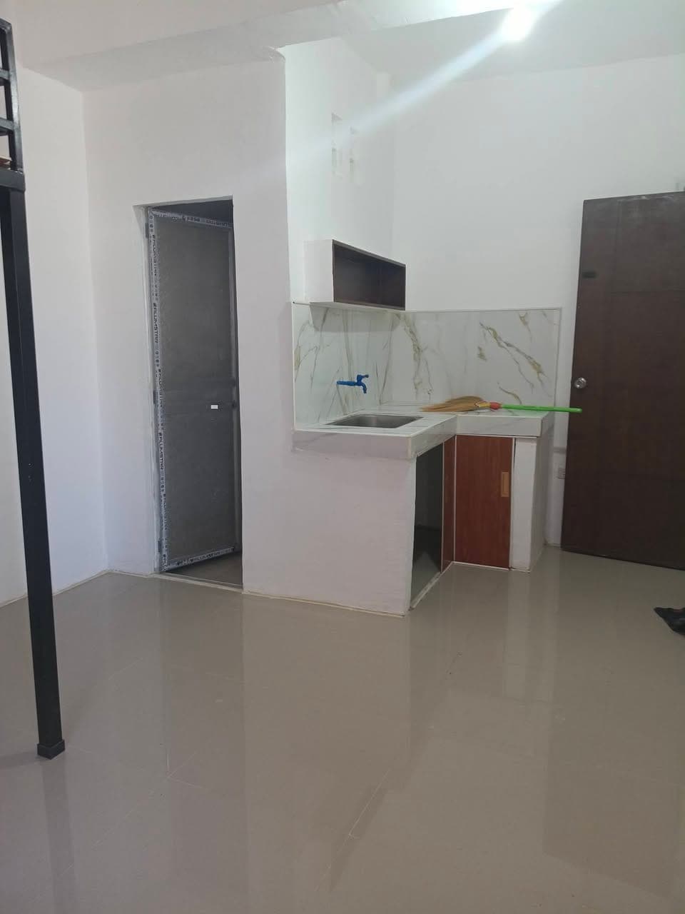 Studio Room for Rent (new) - photo 4