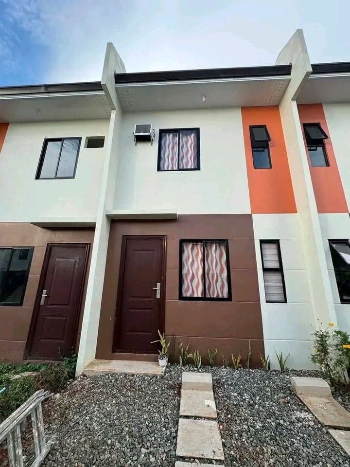 TOWNHOUSE FOR RENT ❗️ - photo 1