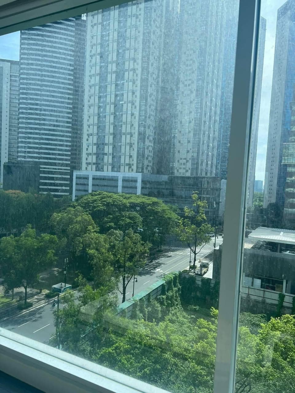 🌆 FOR RENT: 1-Bedroom Unit in Seibu Tower, BGC – ₱35,000/month - photo 3