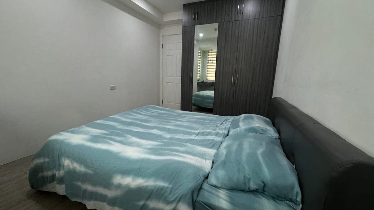 🌆 FOR RENT: 1-Bedroom Unit in Seibu Tower, BGC – ₱35,000/month - photo 4