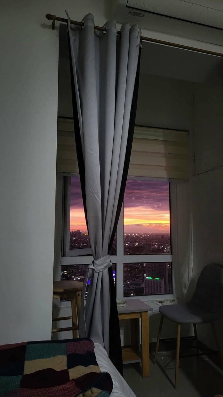 CONDO FOR RENT IN QUEZON CITY - photo 1