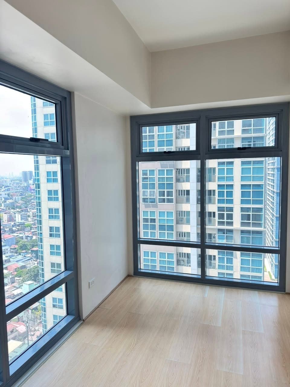 For Rent: PARK WEST CONDOMINIUM - photo 4
