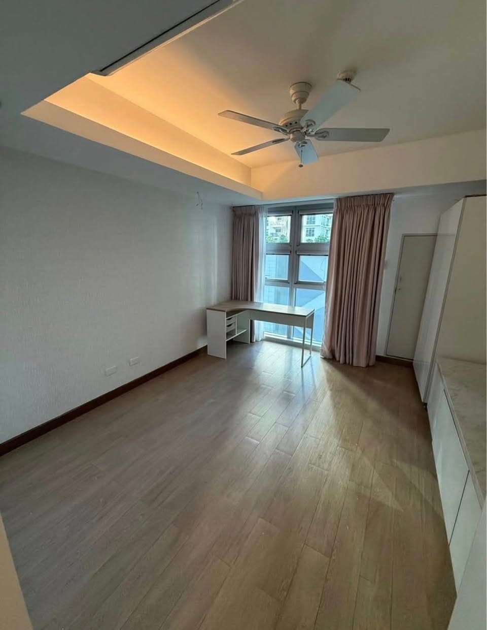 FOR LEASE Gardenbridge, One Serendra - photo 2