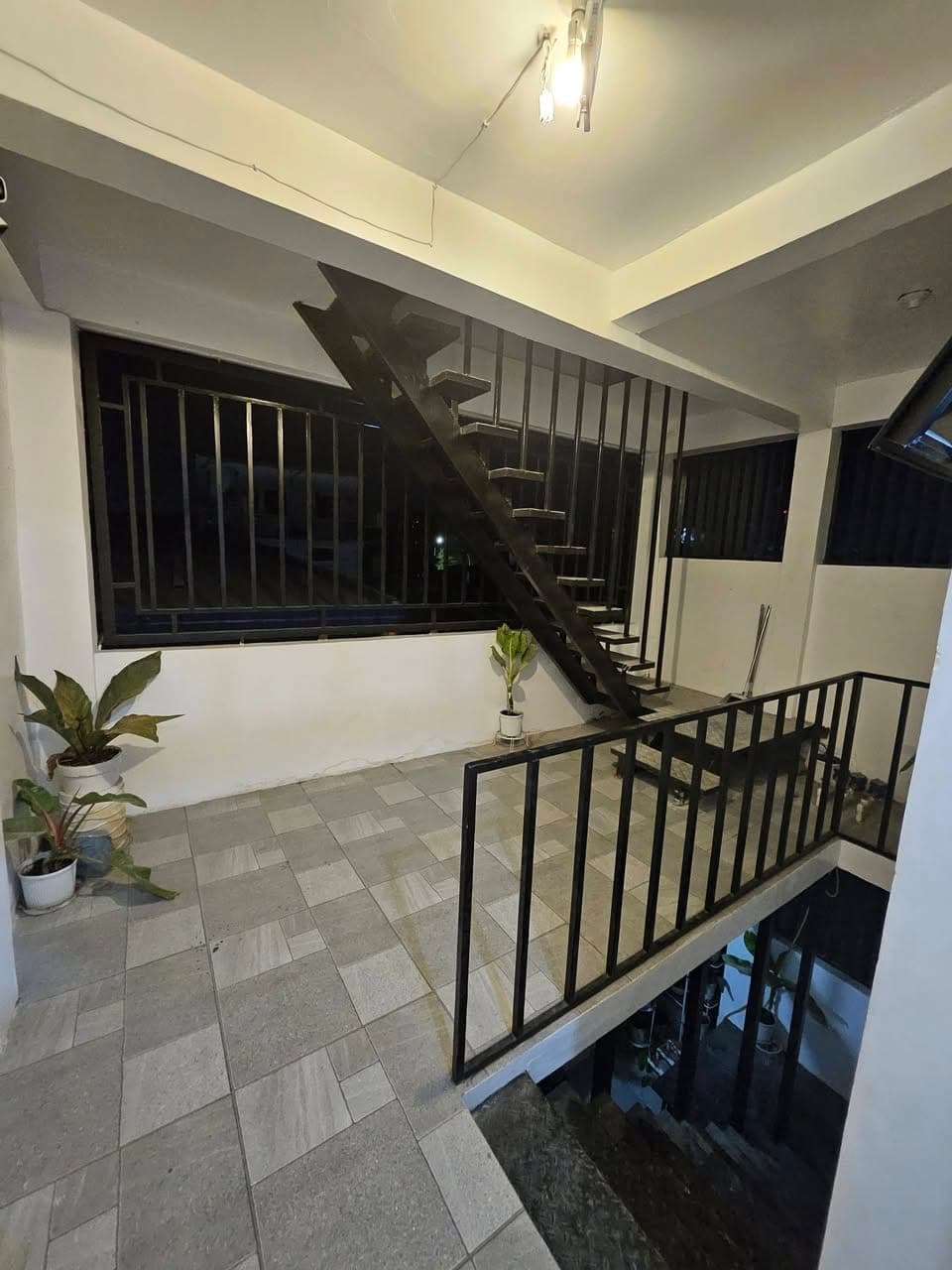 STUDIO TYPE APARTMENT FOR RENT (3rd floor) - photo 2