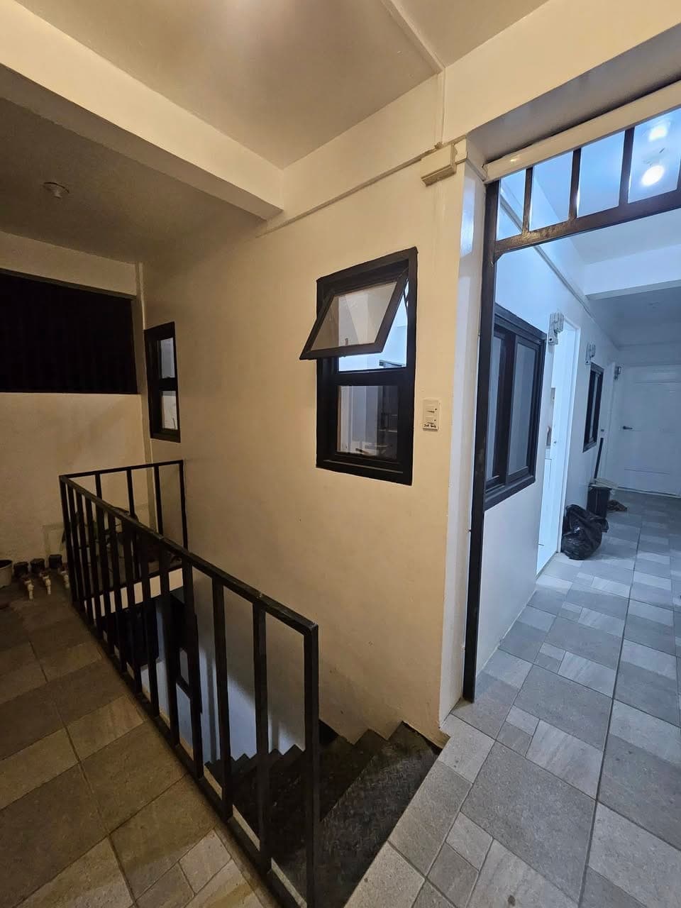 STUDIO TYPE APARTMENT FOR RENT (3rd floor) - photo 3