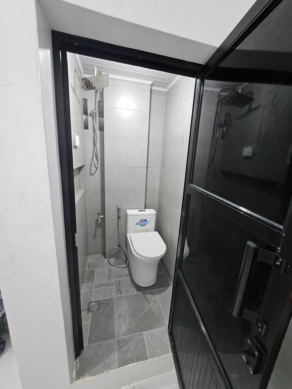 STUDIO TYPE APARTMENT FOR RENT (3rd floor) - photo 4