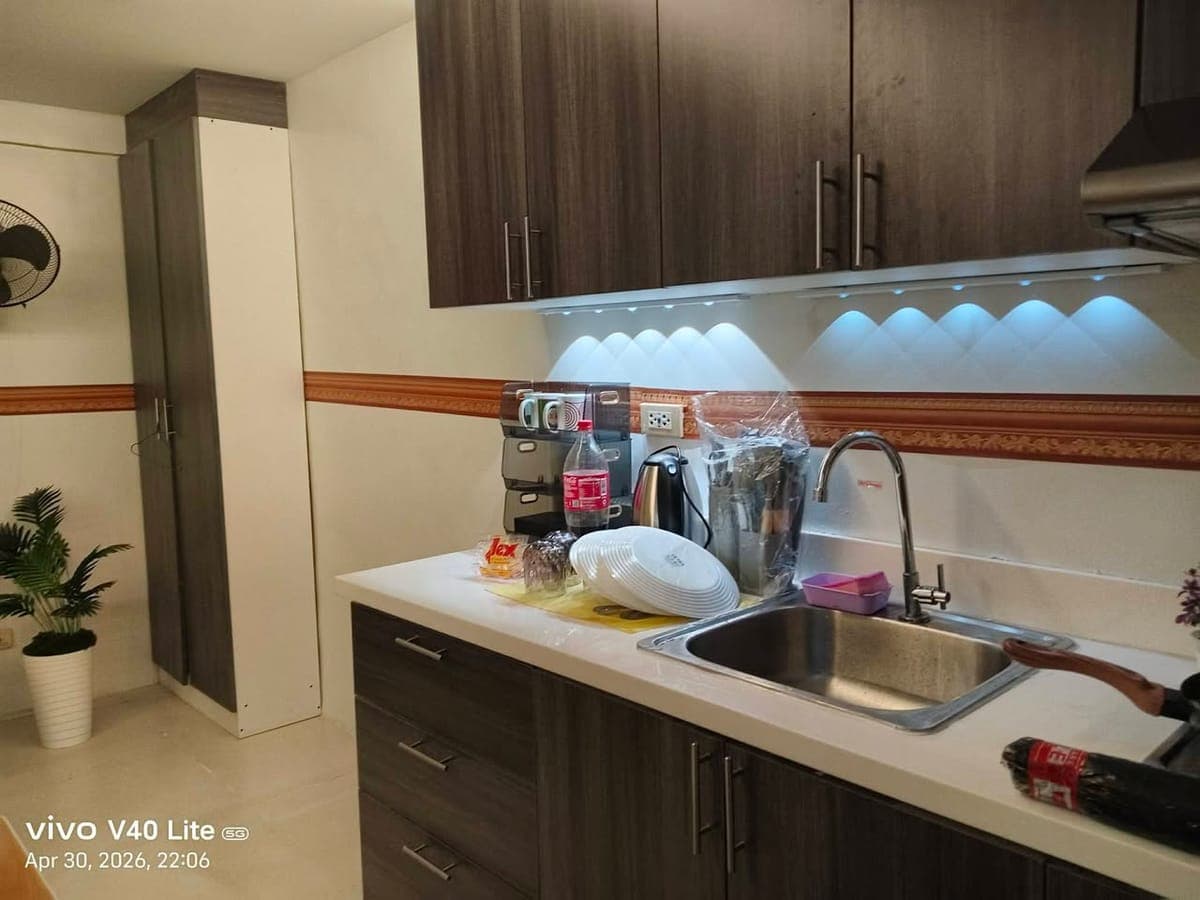 Quezon city Condo for rent long term - photo 4