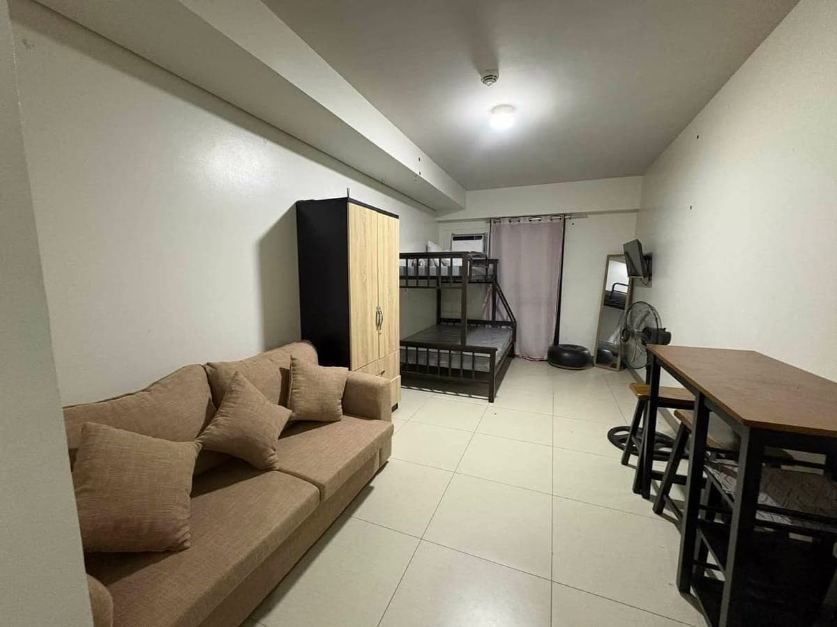 Condo Unit For Rent - photo 1