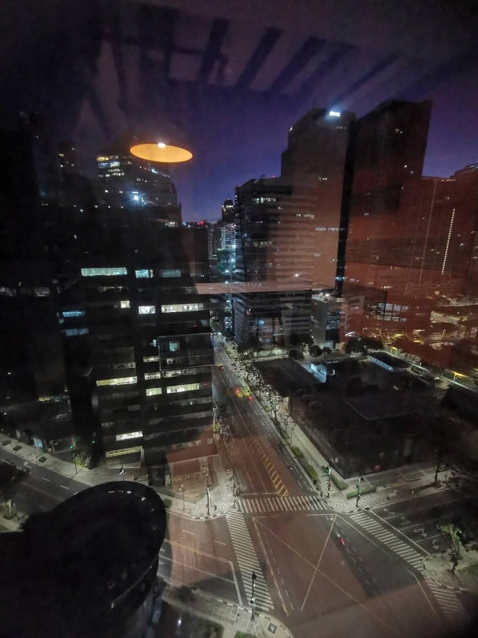 ✨ For Rent: Stylish 2BR Loft in Fort Victoria ✨ - photo 5