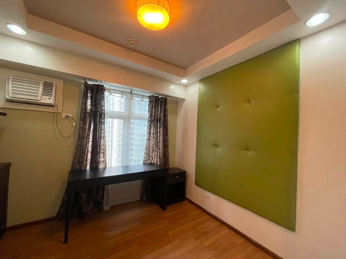 📍FOR LEASE in TWO SERENDRA, BGC - photo 5