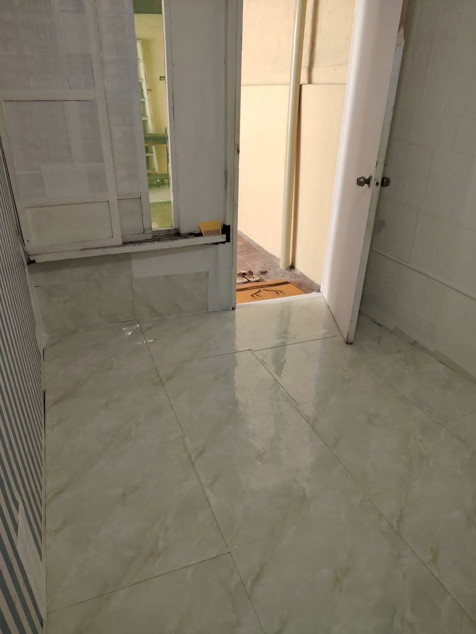 Room for rent ❗️❗️  around makati near  makati circuit and jazz mall  7k Kasama na kuryente plus 300 water - photo 1