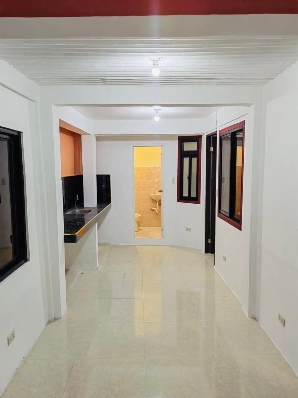 Semi Large Apartment Unit for RENT🏠 - photo 1
