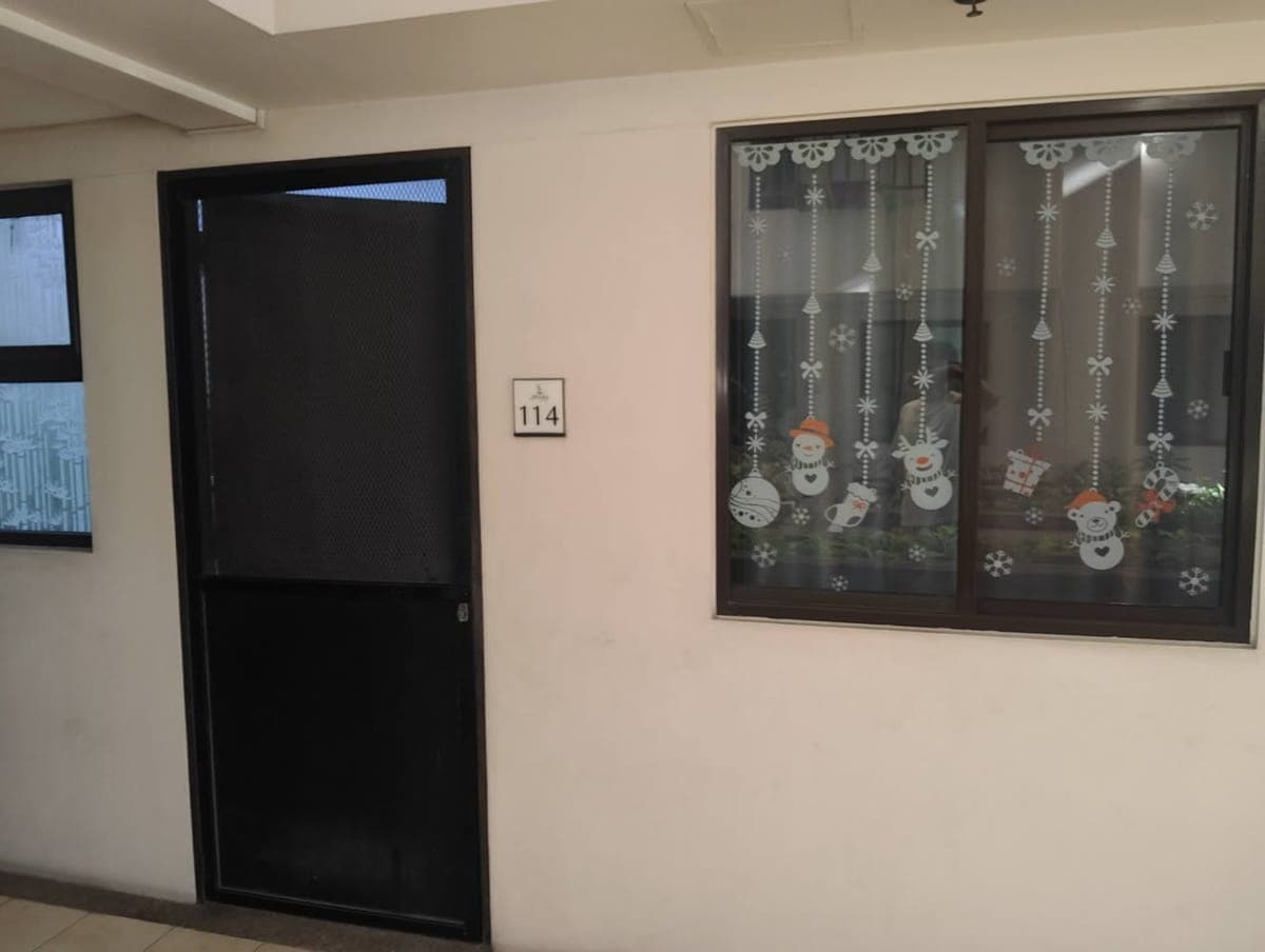 2BR 1TB with Big Balcony Bare Unit - photo 3