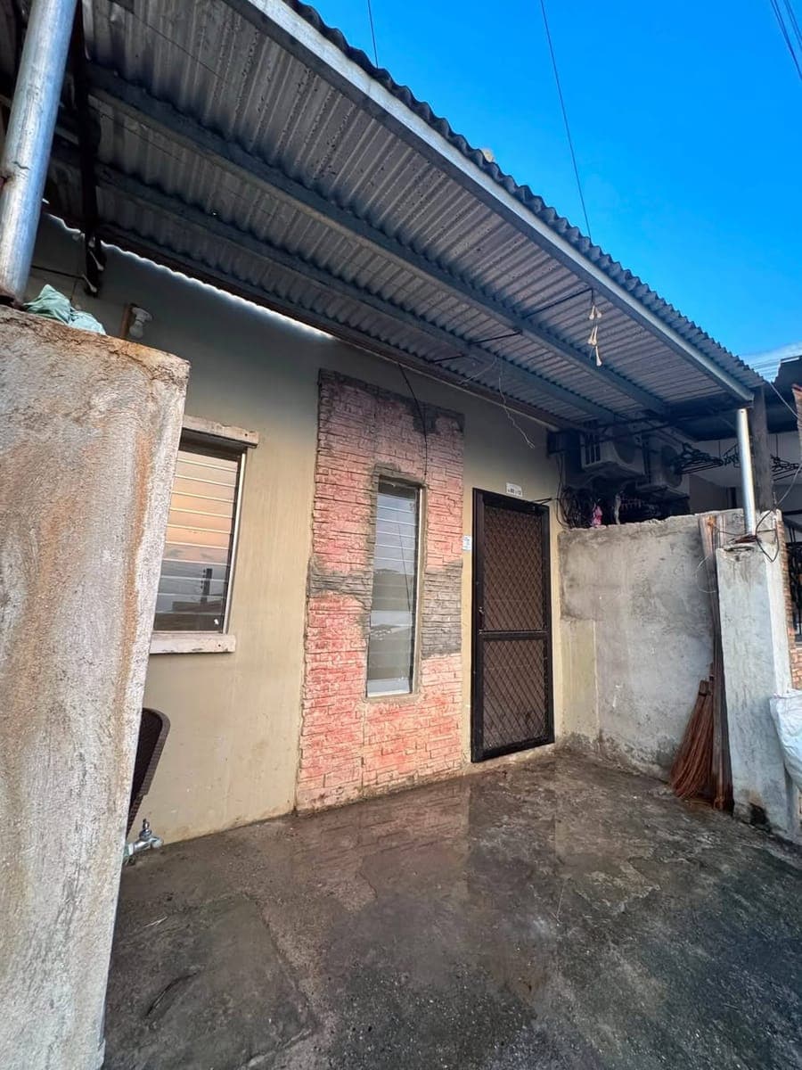House for rent - photo 1