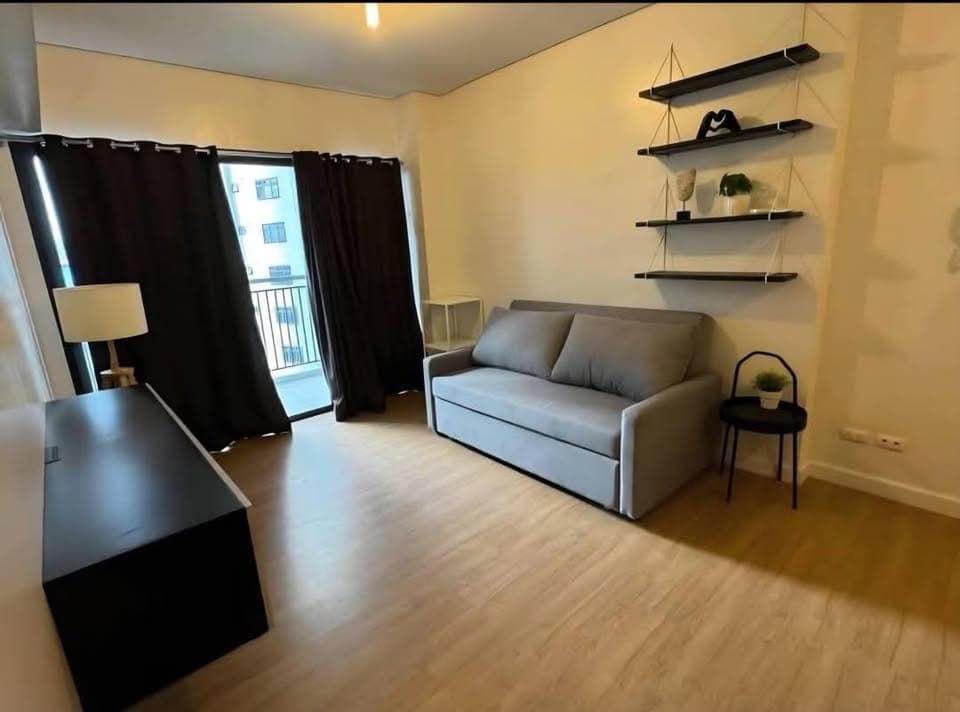 FOR LEASE: - photo 1