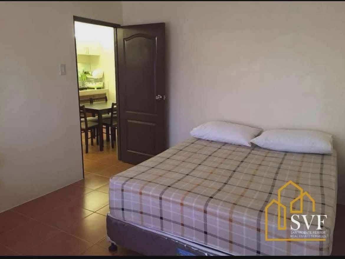 2 bedroom condo for rent - photo 2