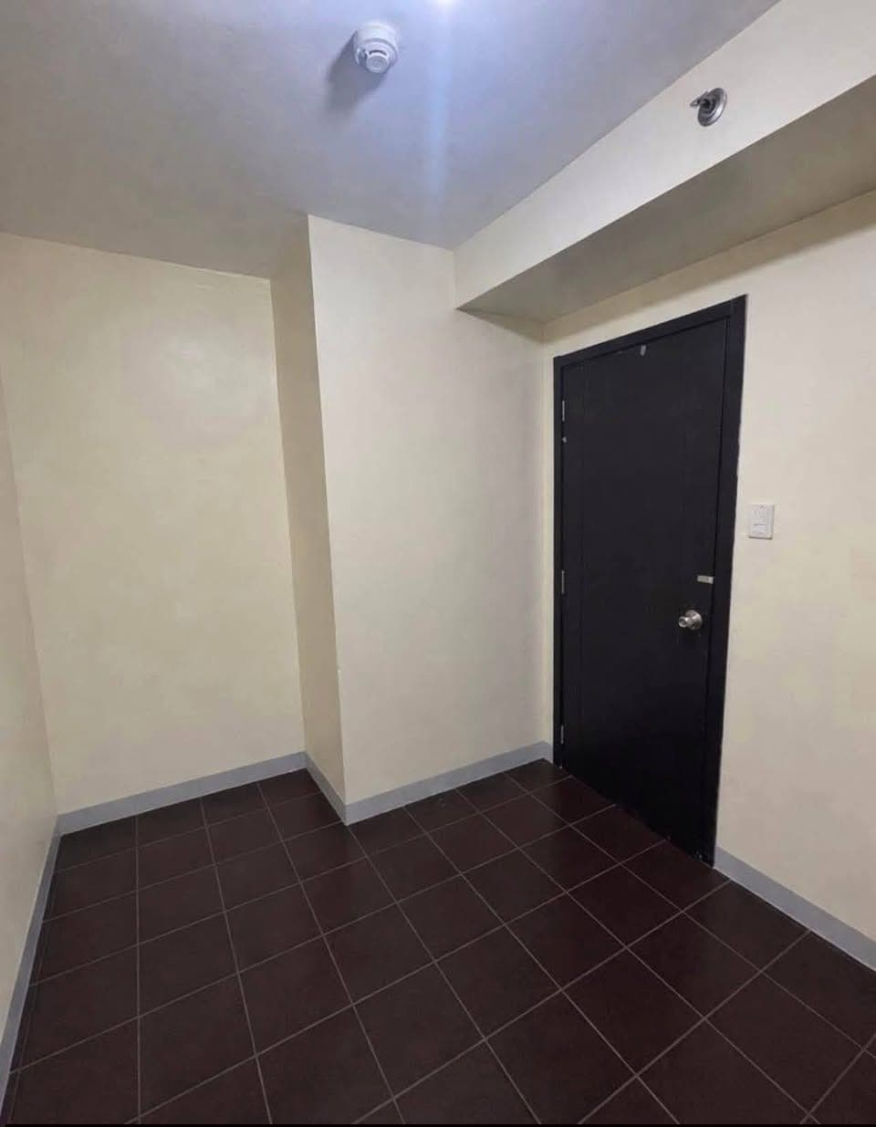Rush Condo for Rent at Rochester Garden - photo 4