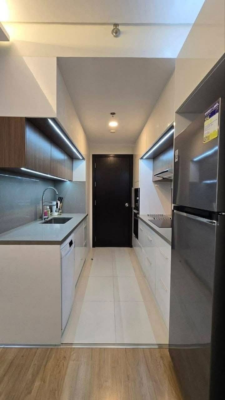 For Lease; Fully Furnished 2 BR at Park Triangle, BGC, Taguig City - photo 2