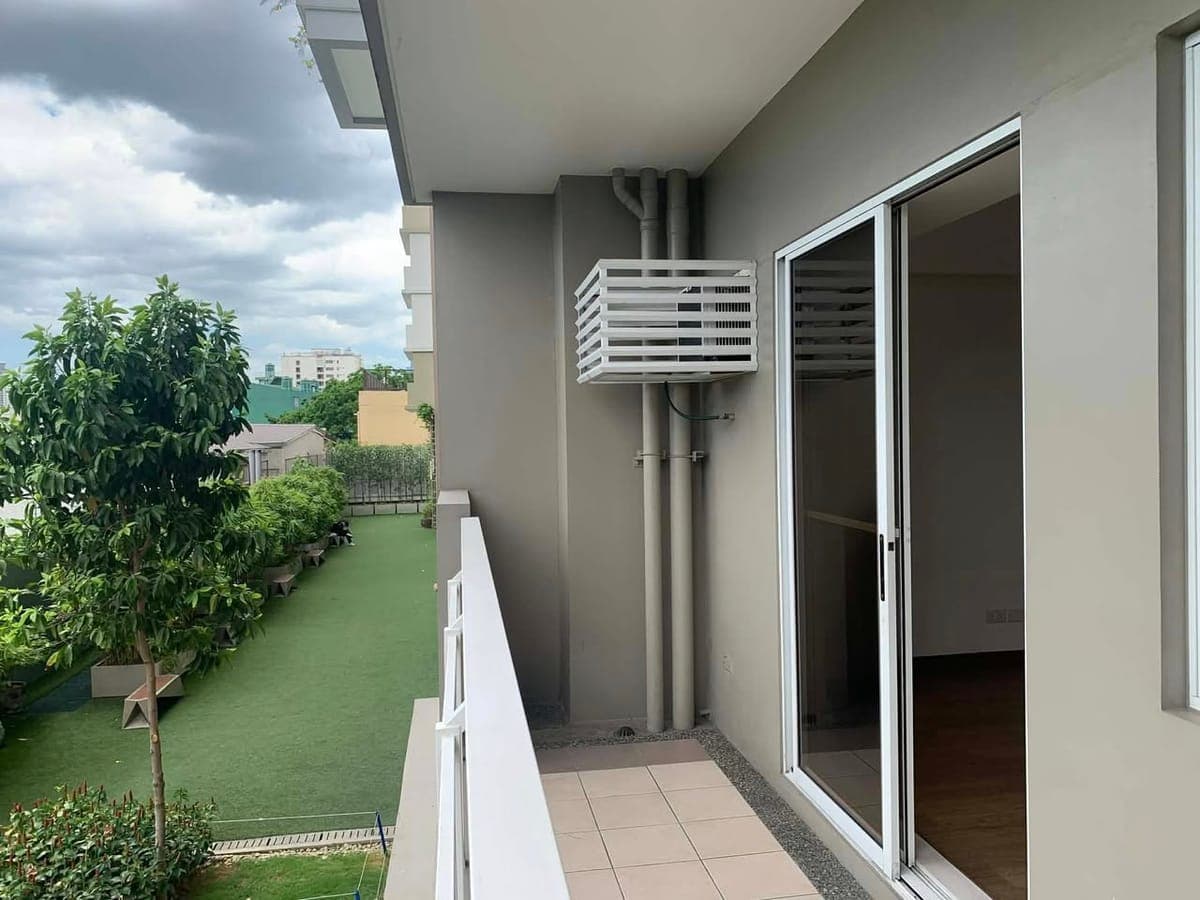 RUSH CONDO UNIT FOR RENT - photo 1