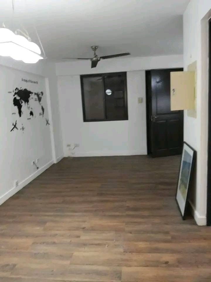 2 BR Condo Unit for Rent  in Taguig  with Balcony & Laundry Area - photo 3