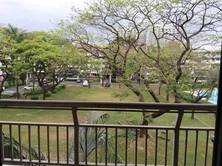 2 BR Condo Unit for Rent  in Taguig  with Balcony & Laundry Area - photo 1