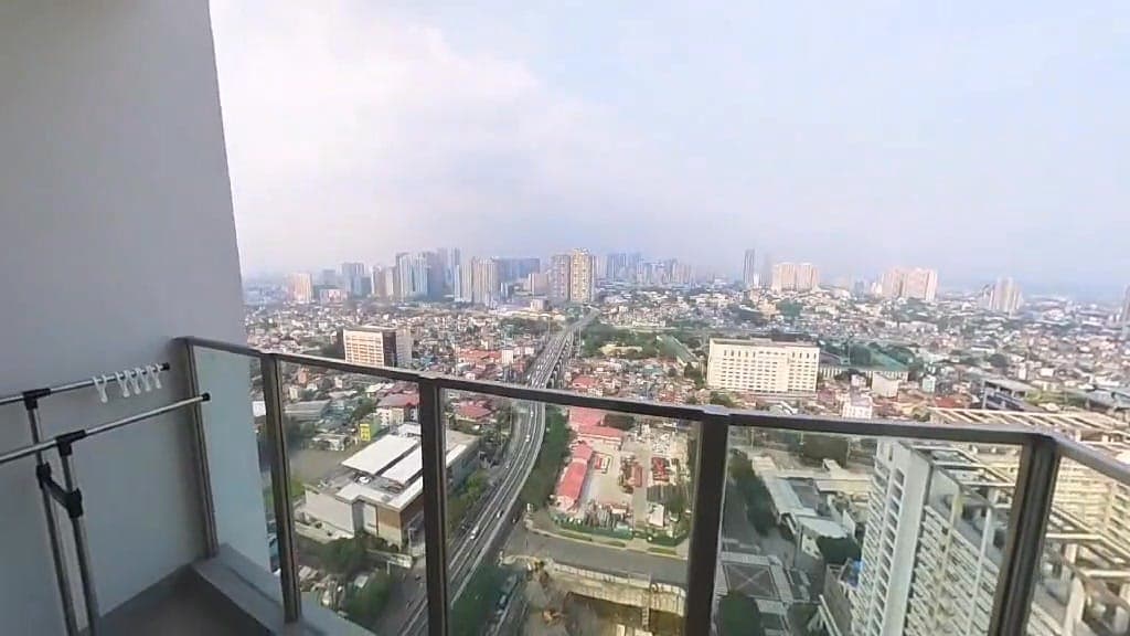 FOR LEASE-BGC📍 - photo 1