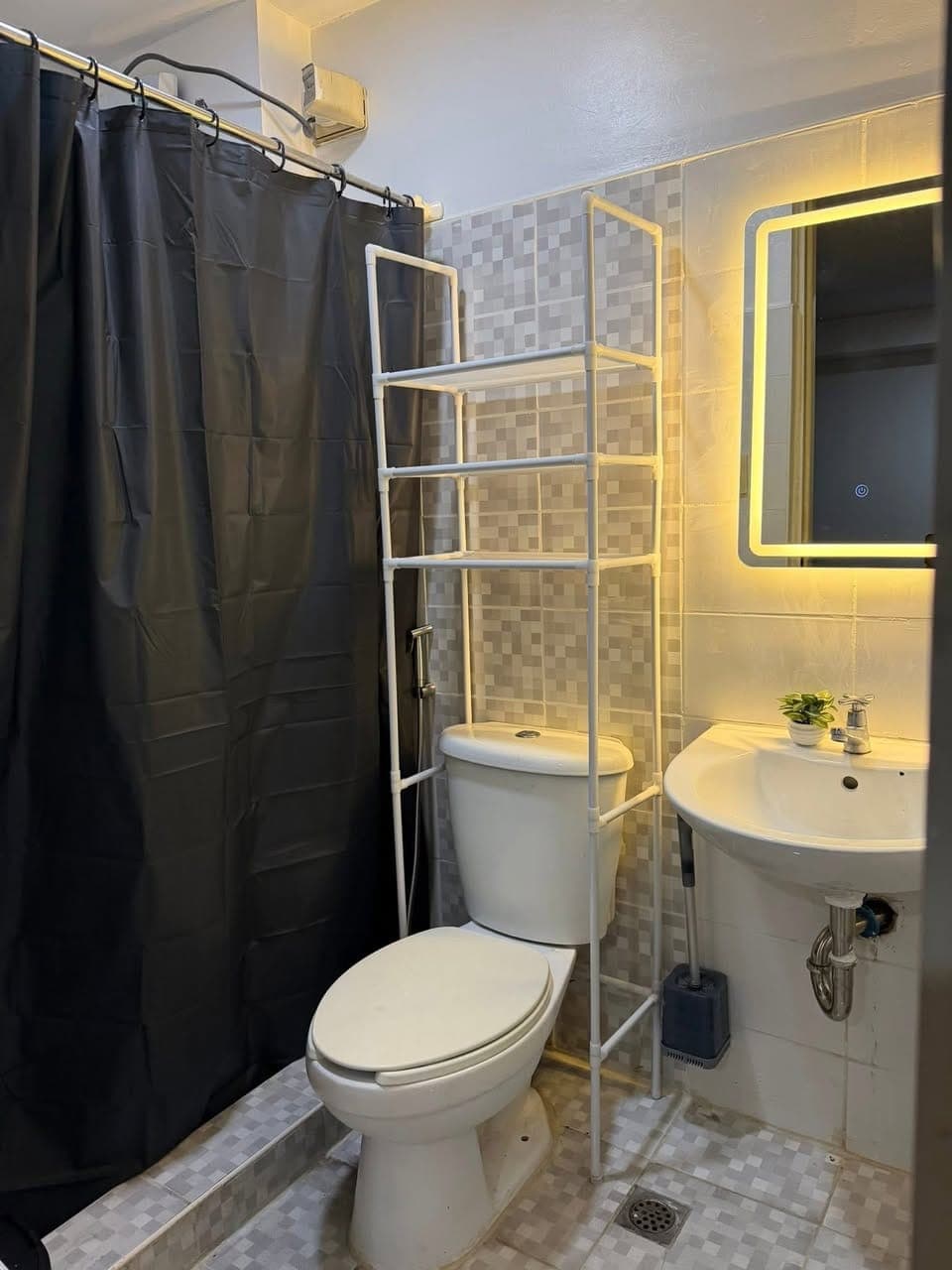 ✨Condo Bedspace for Female Long-Term Stay✨ - photo 5