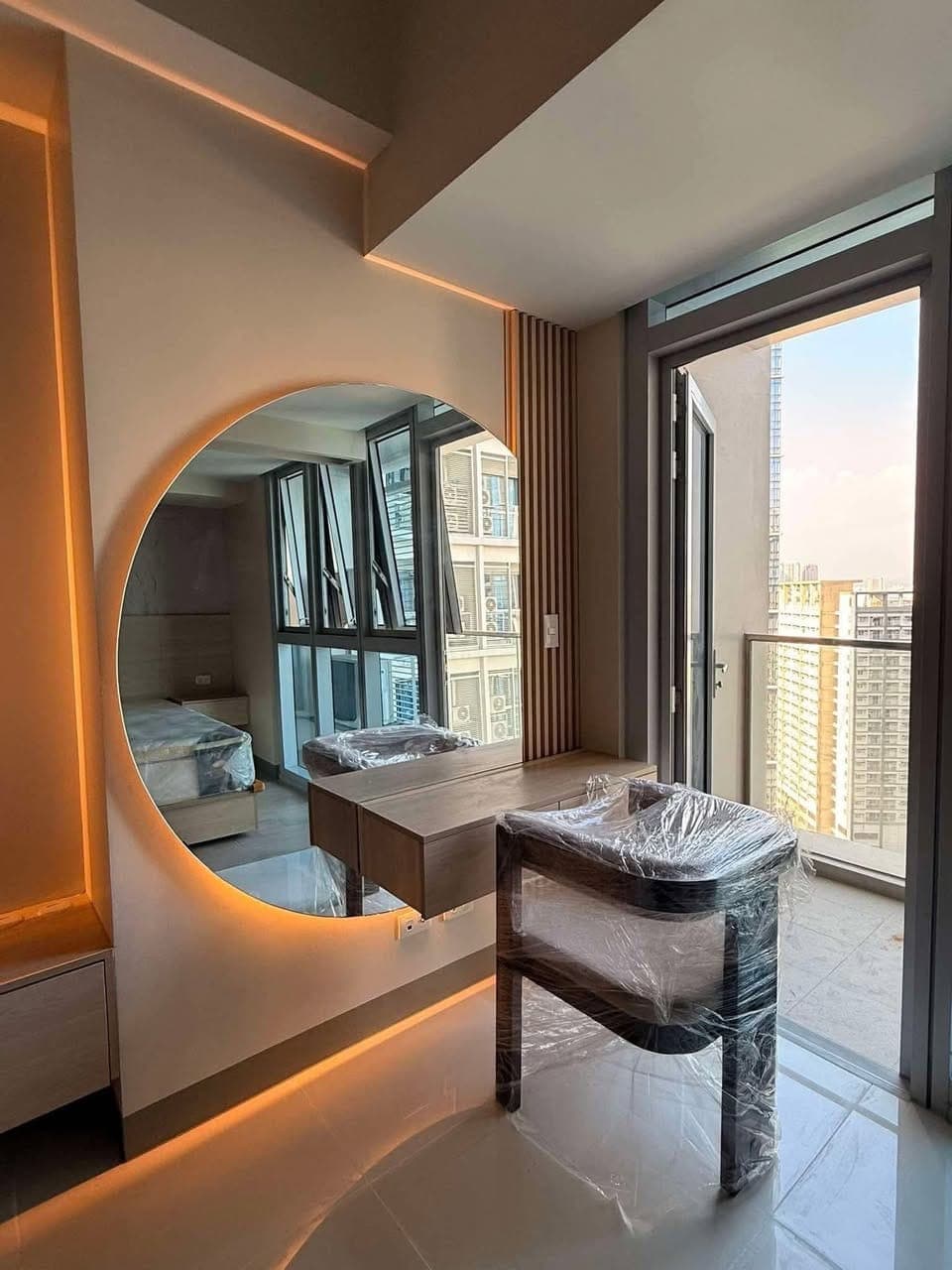 FOR LEASE | 1 BR in Uptown Parksuites 2 - photo 4