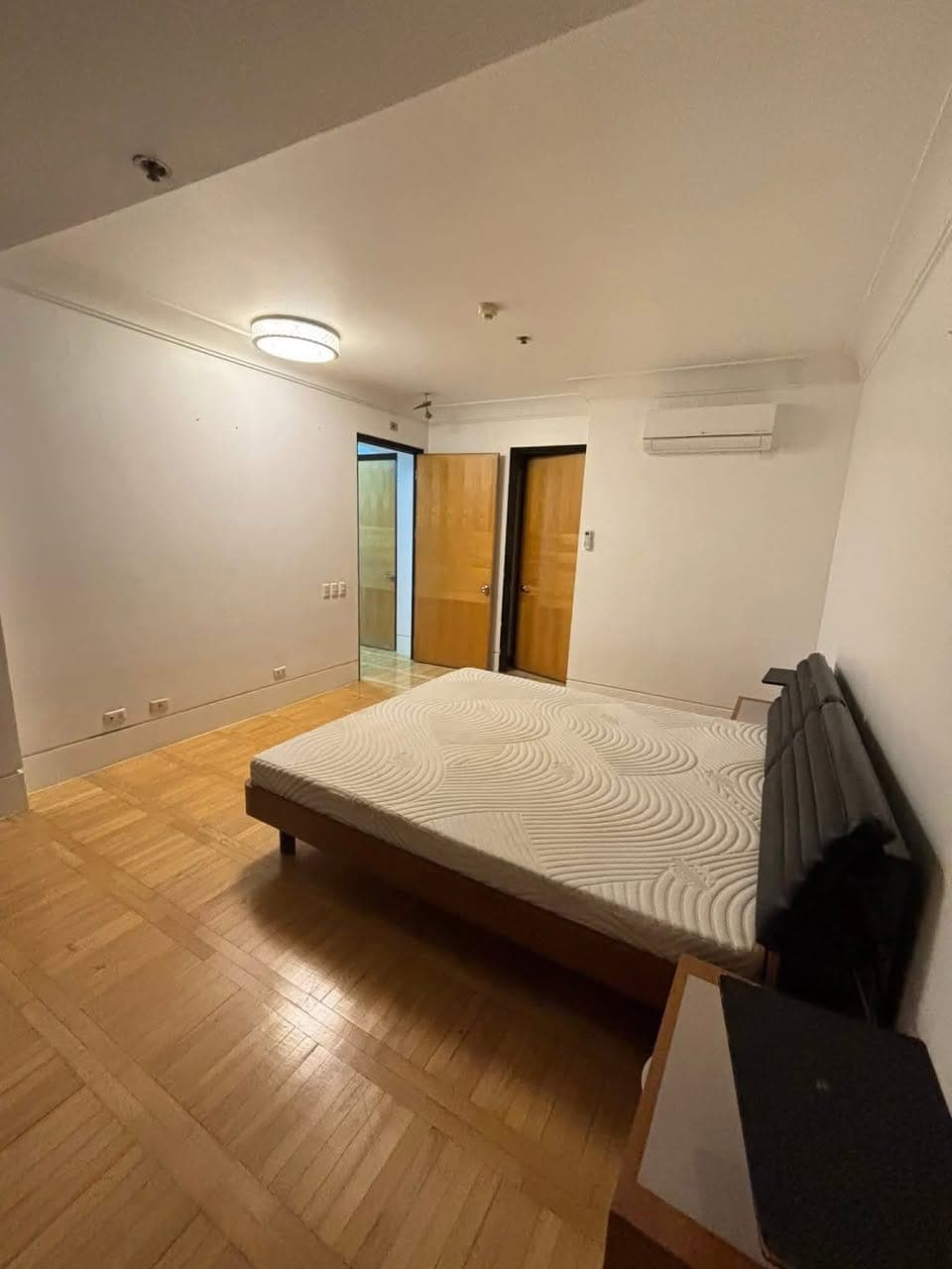 ‼️𝐅𝐎𝐑 RENT🏢ONE MCKINLEY, BGC - photo 3