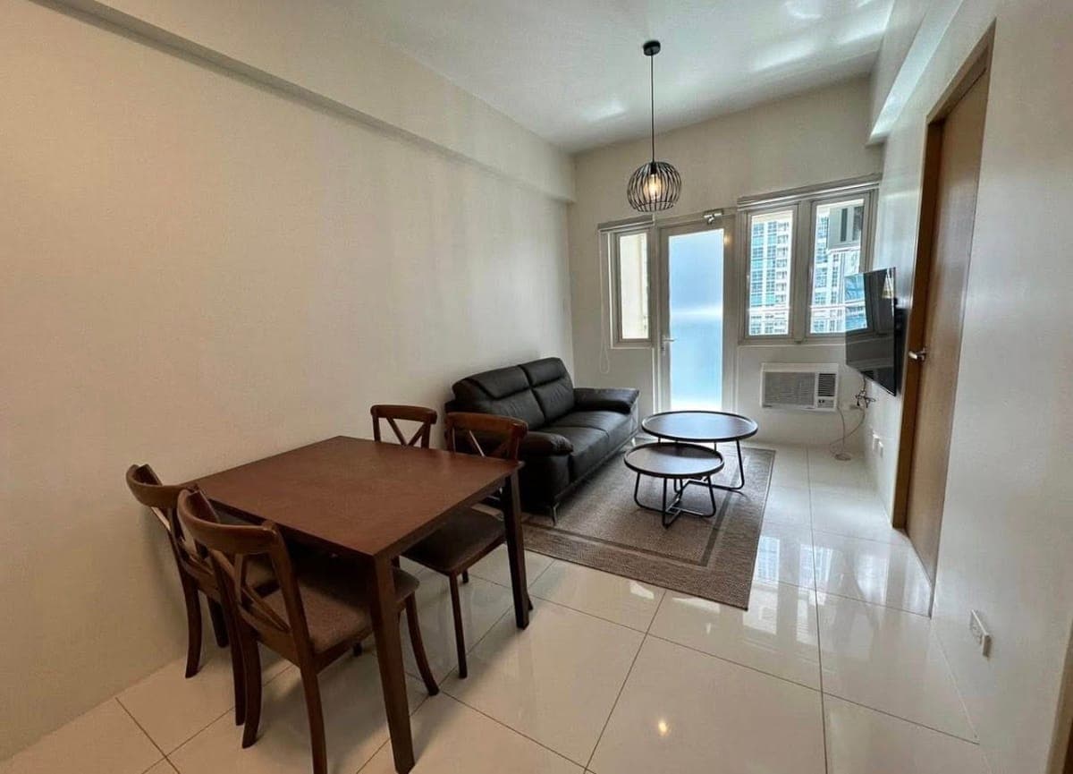 1 Bedroom For Rent - photo 2